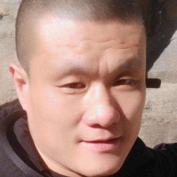 热心向电源的照片