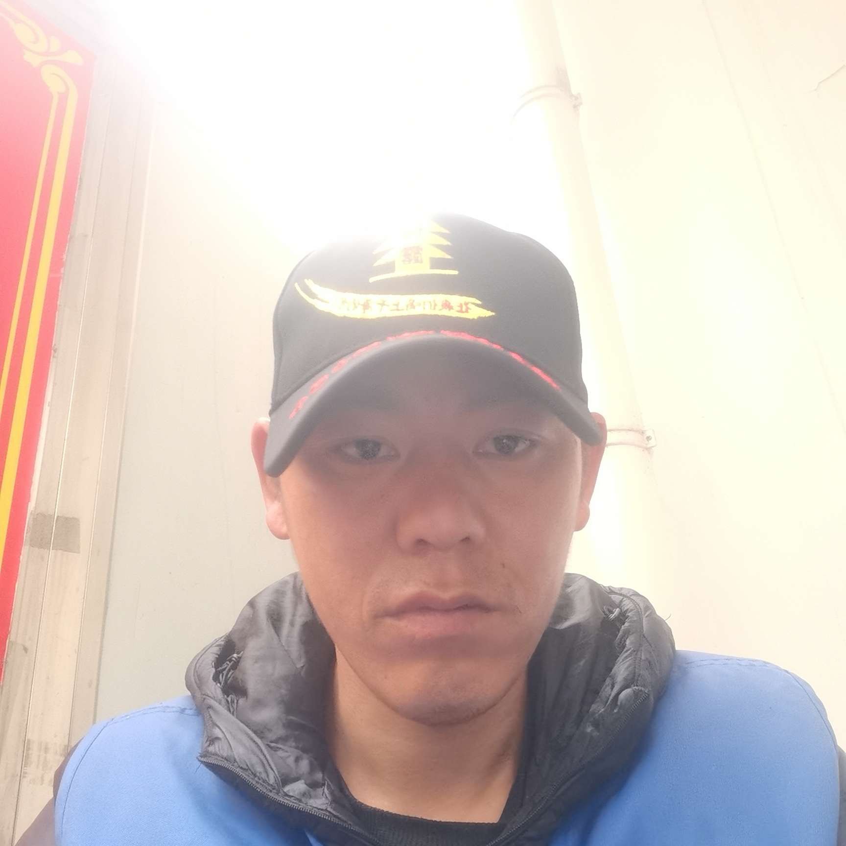 健忘踢期待的照片