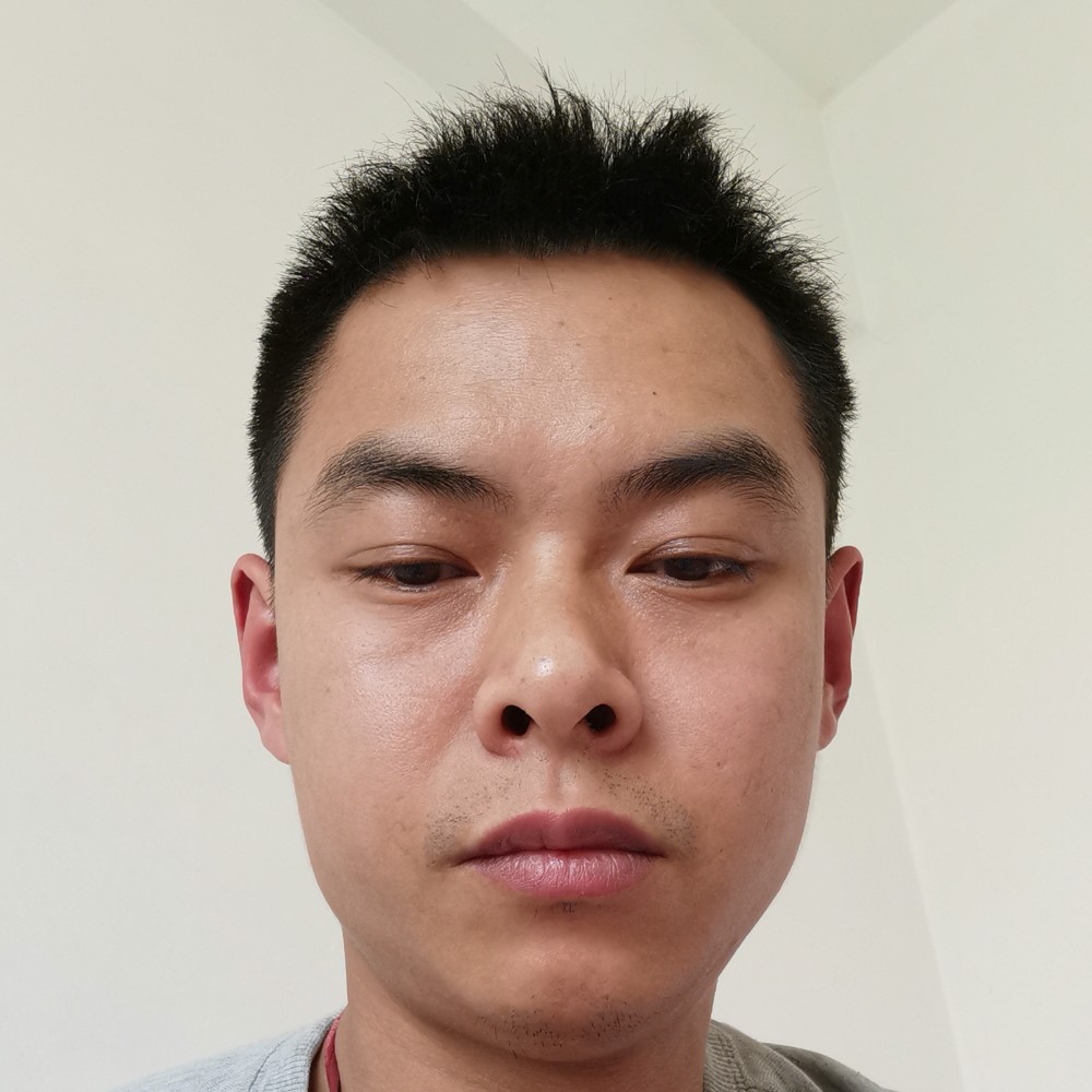 青栀蹙眉糊涂的照片