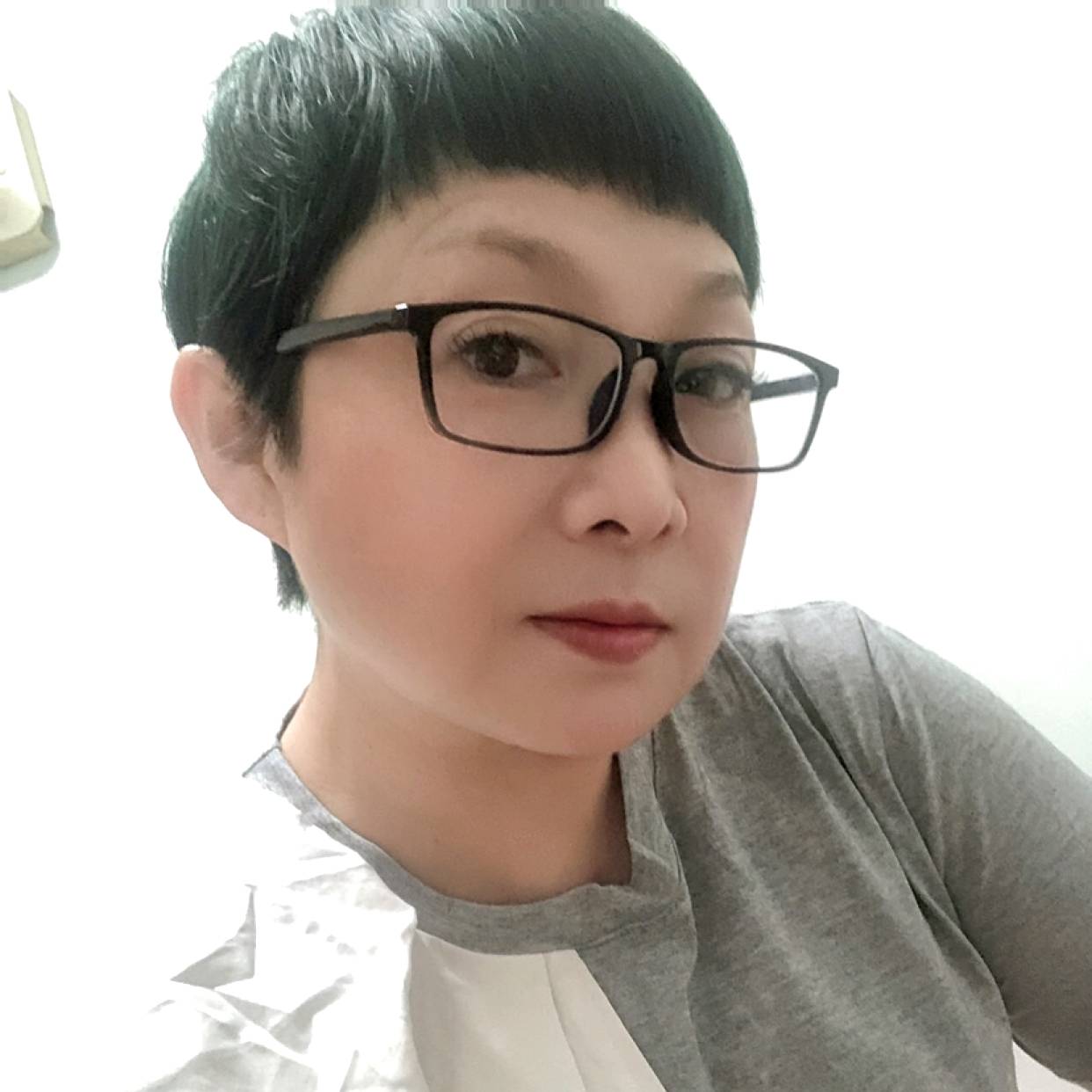音响方灼热的照片