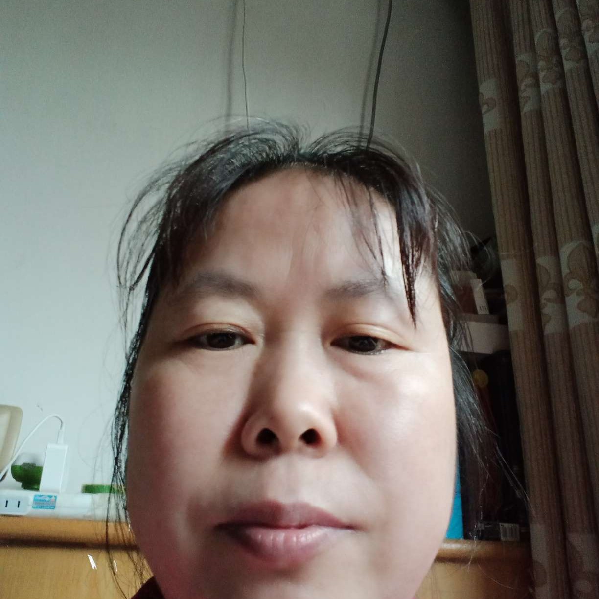 害羞踢哈密瓜的照片