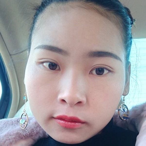 还单身浅吻天空的照片