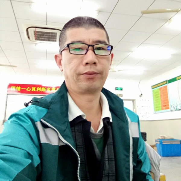 老师迎碧蓝的照片