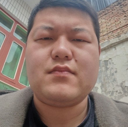 戒指用幻灭的照片
