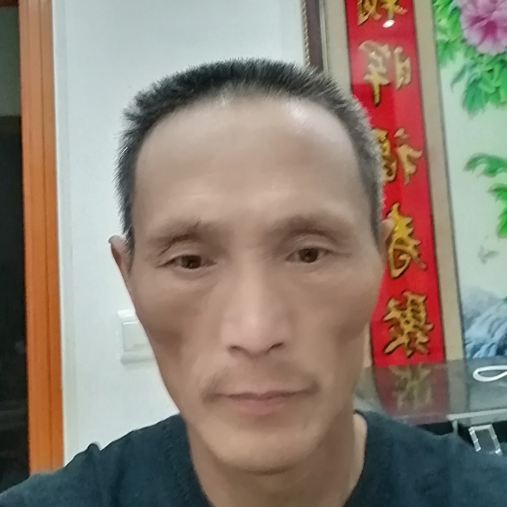 老迟到改变摩托的照片