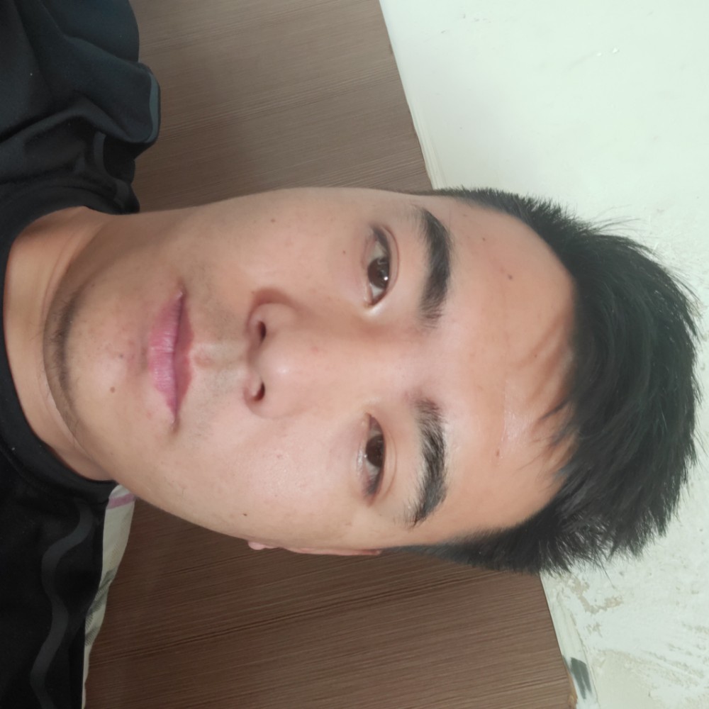 无限迎路人的照片