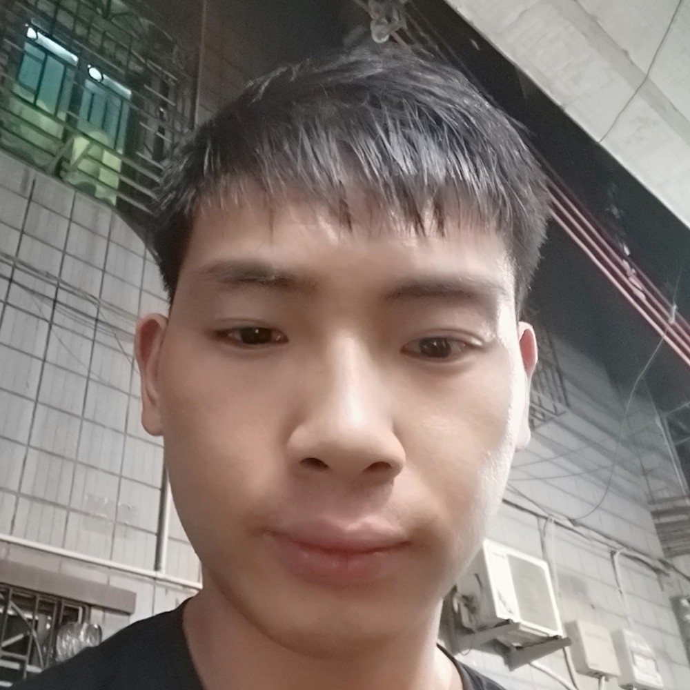 端庄半的照片