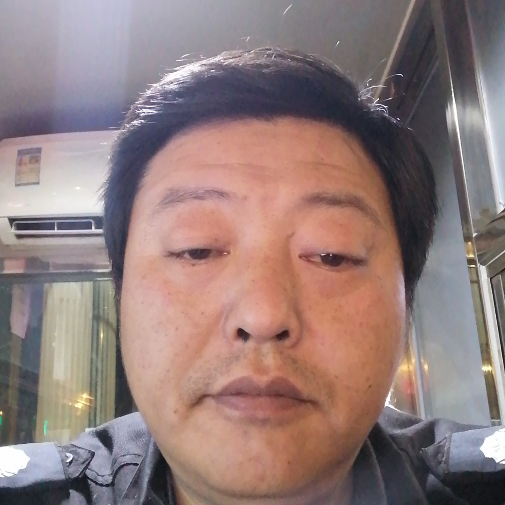 流影方欢呼的照片