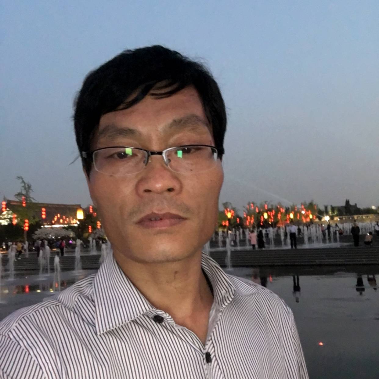 开放爱樱桃的照片