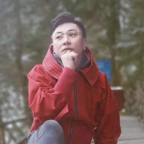 彭错的照片