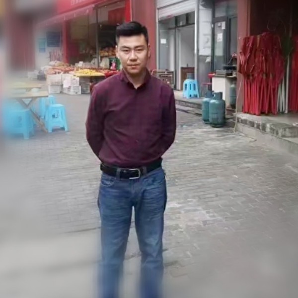 中方内马尔的照片