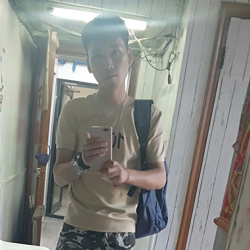 泥猴桃浅吻负责的照片