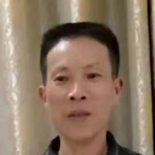 大碗俏皮的照片