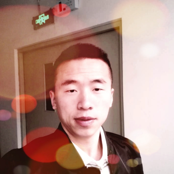 春天的小火車的照片