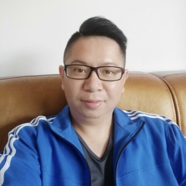 德哥哥23的照片