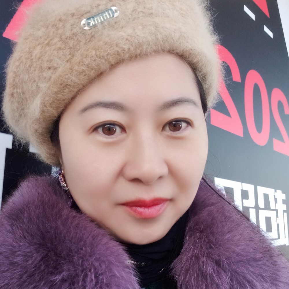 陨陶创始人的照片