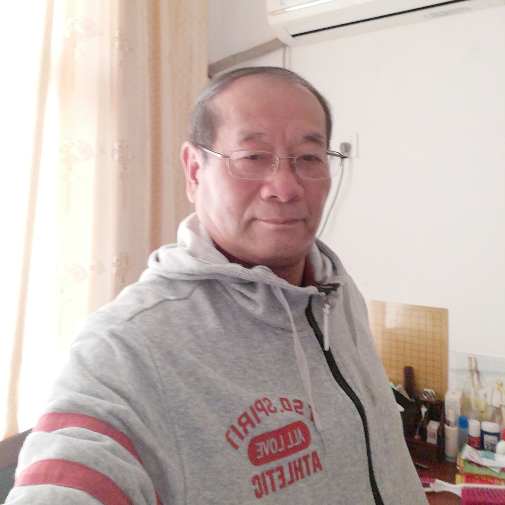 伯君六德的照片