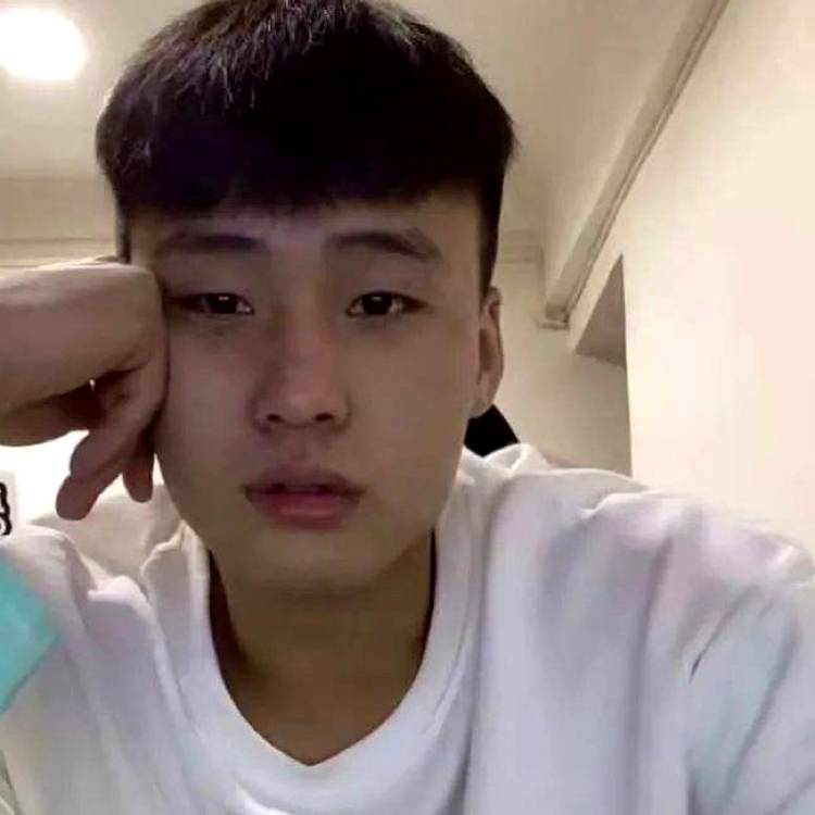 感动挽手毛巾的照片