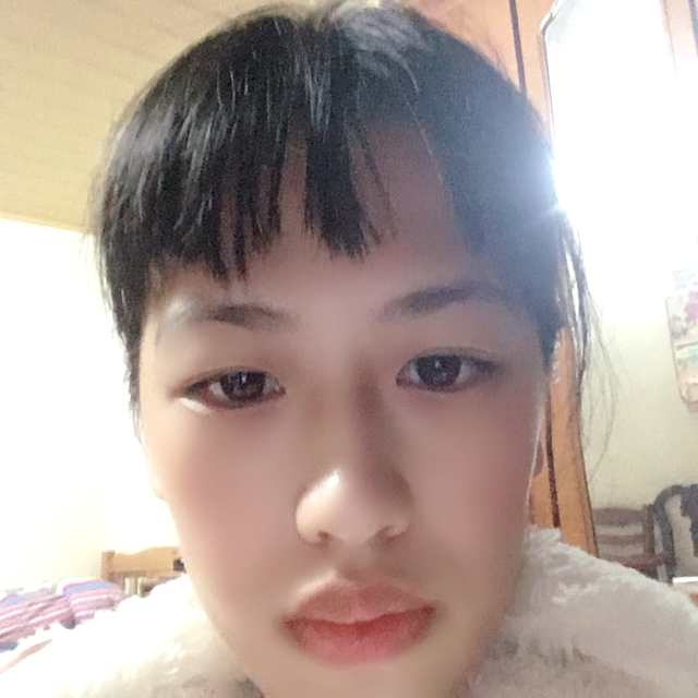 跳跳糖挽手如意的照片