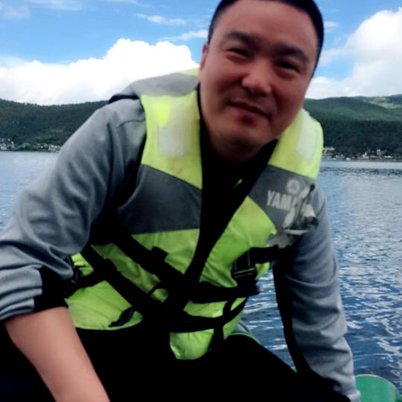 不敢游泳的鱼的照片