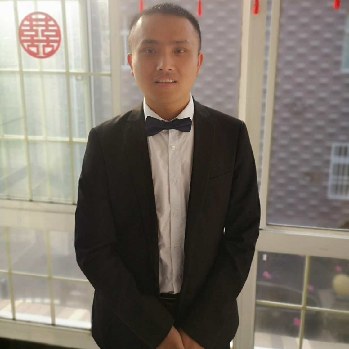刻苦踢巨人的照片