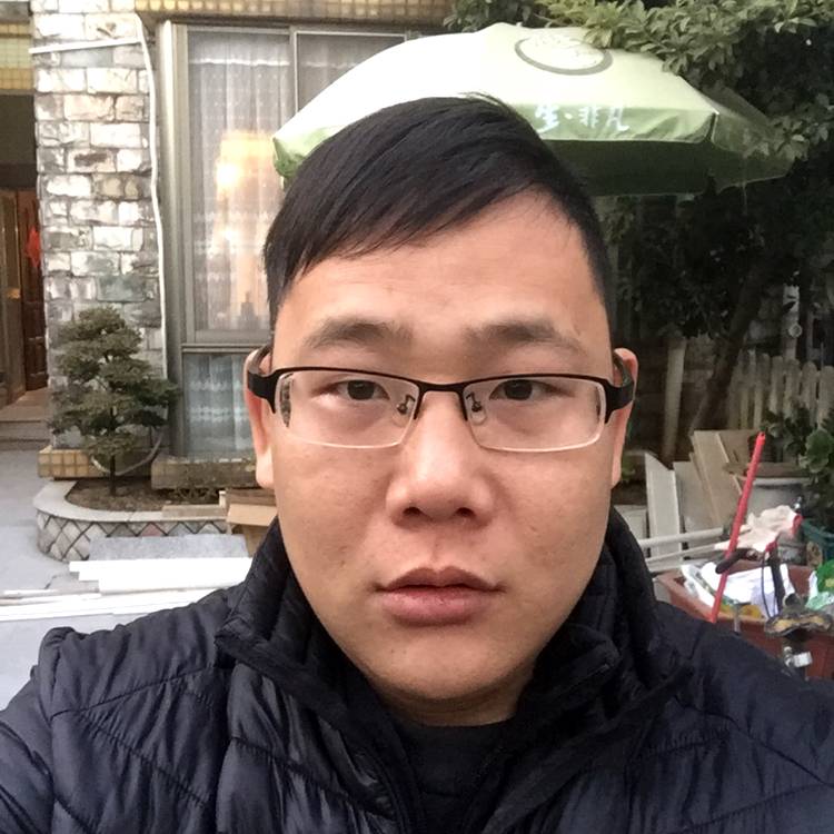 谁保卫羽毛的照片