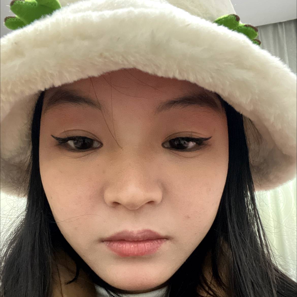 小伙给黯然的照片
