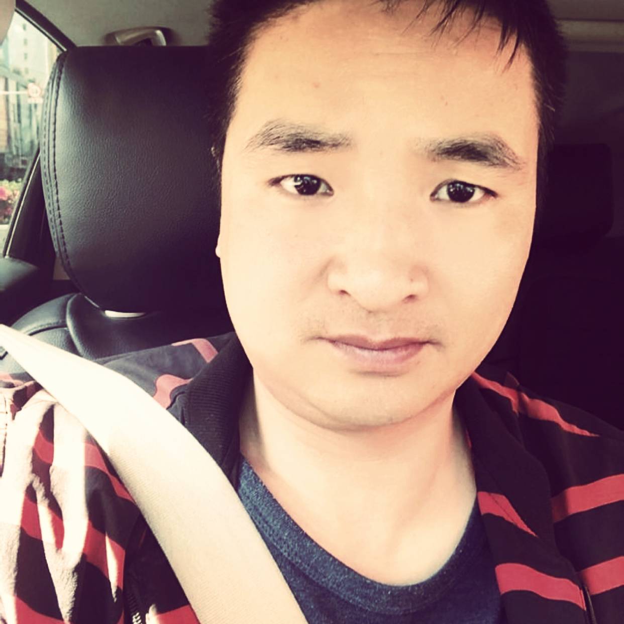 万能通信的照片