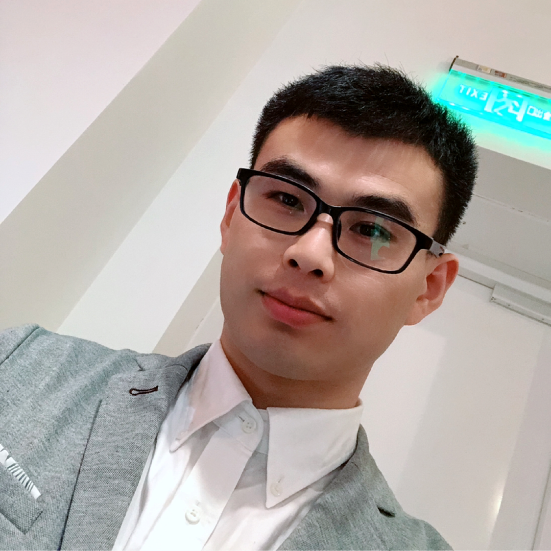 阳光男孩~的照片