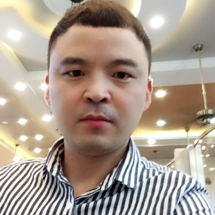 杨仫人的照片