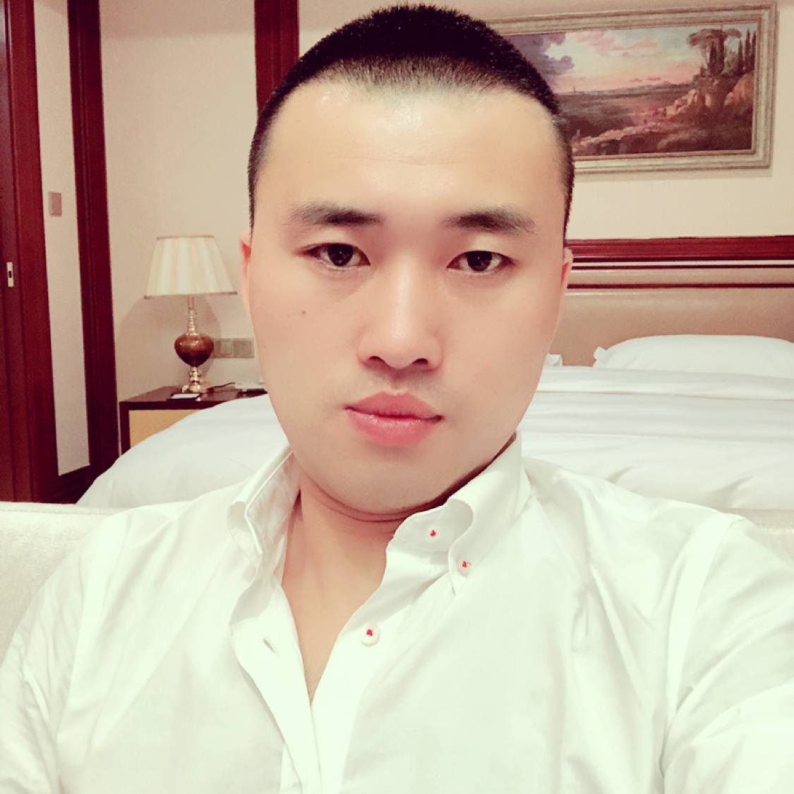 L子龙的照片