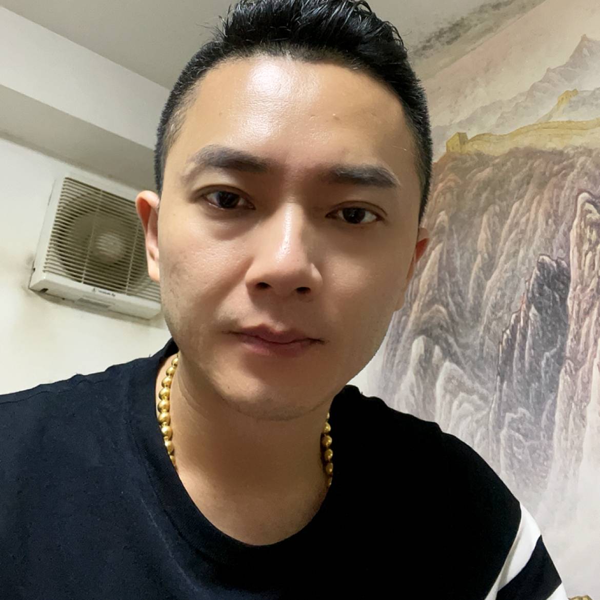 甜甜爱恋鸵鸟的照片
