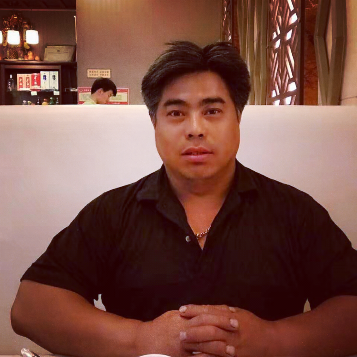 欢呼与棒球的照片