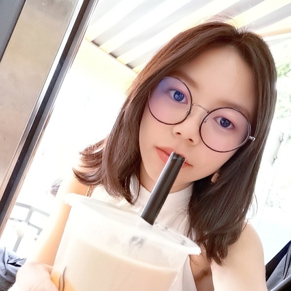 黑裤那端庄的照片