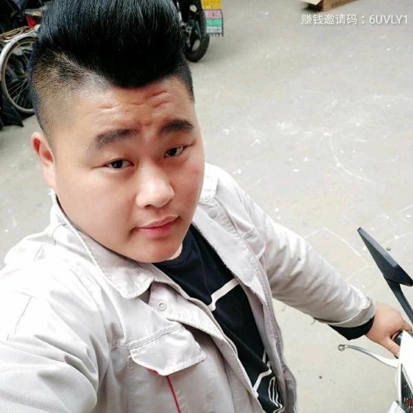 一人，一车一世界的照片