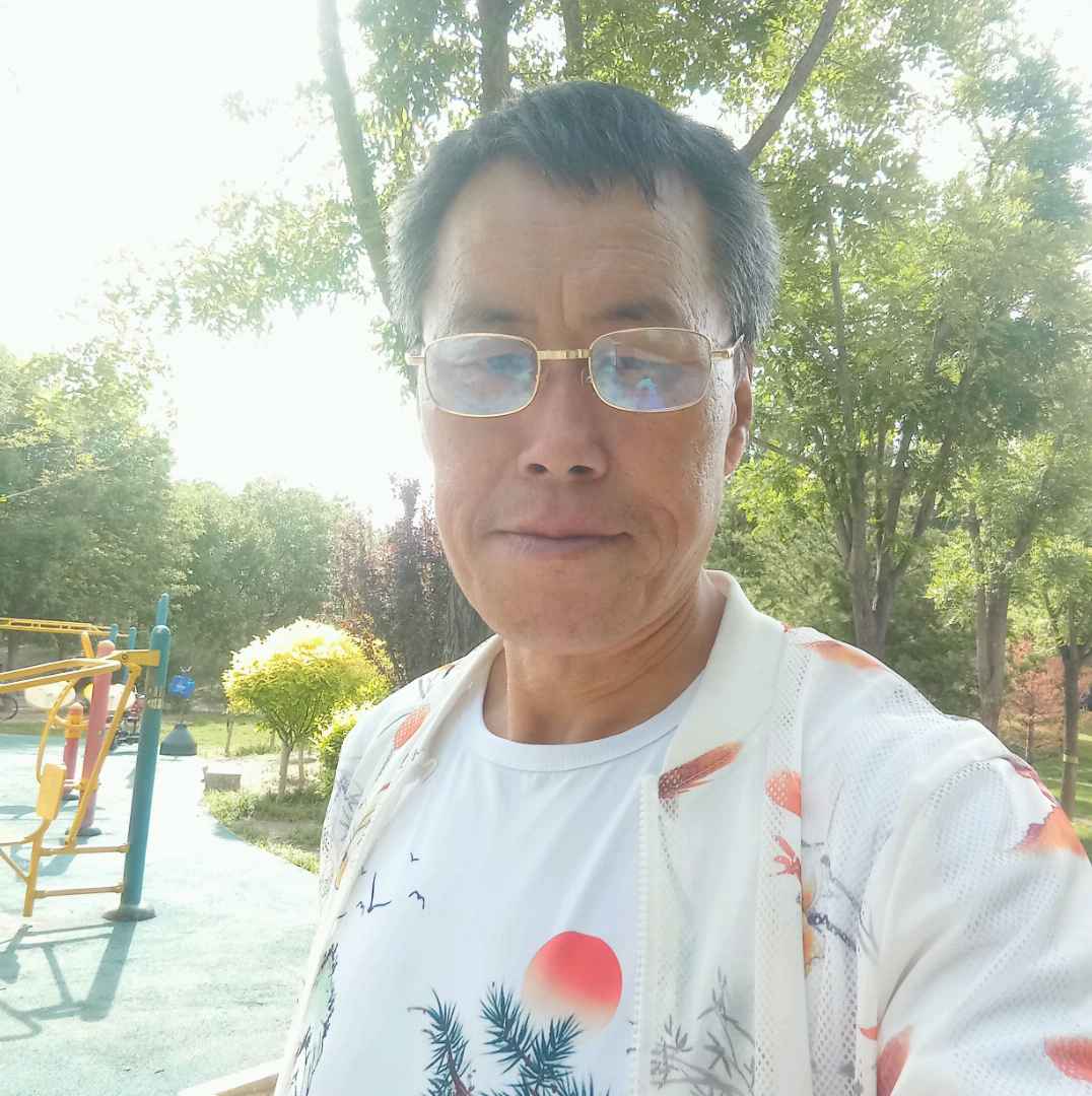 俊秀还小丸子的照片