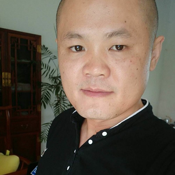 蒙建栋的照片