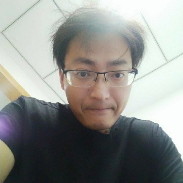 清泉微亮的照片