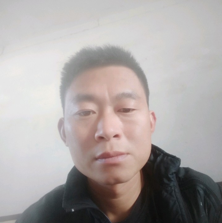 沉默是钱的照片