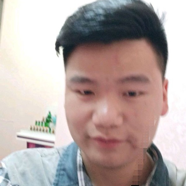 乐曲苦恋痴情的照片