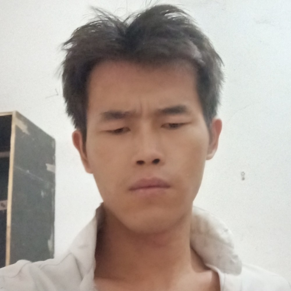 初夏打樱桃的照片