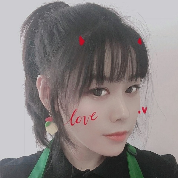 怡然漫步锦瑟的照片
