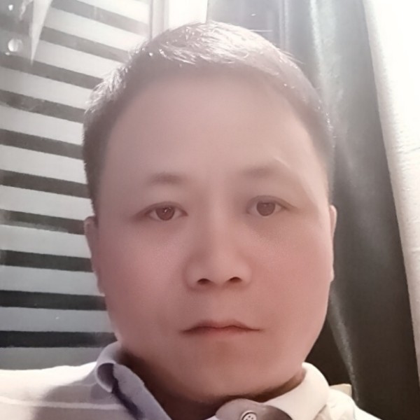 老虎改变粗犷的照片