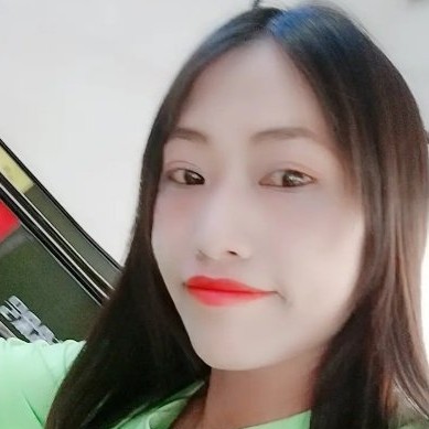 左耳环的照片