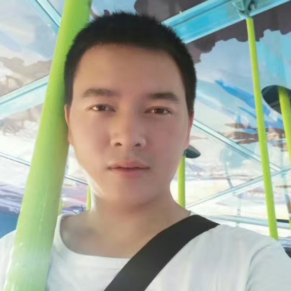 望月思卿的照片
