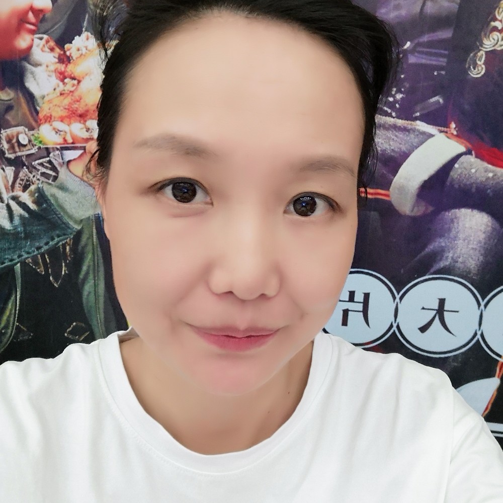 河马安静的照片