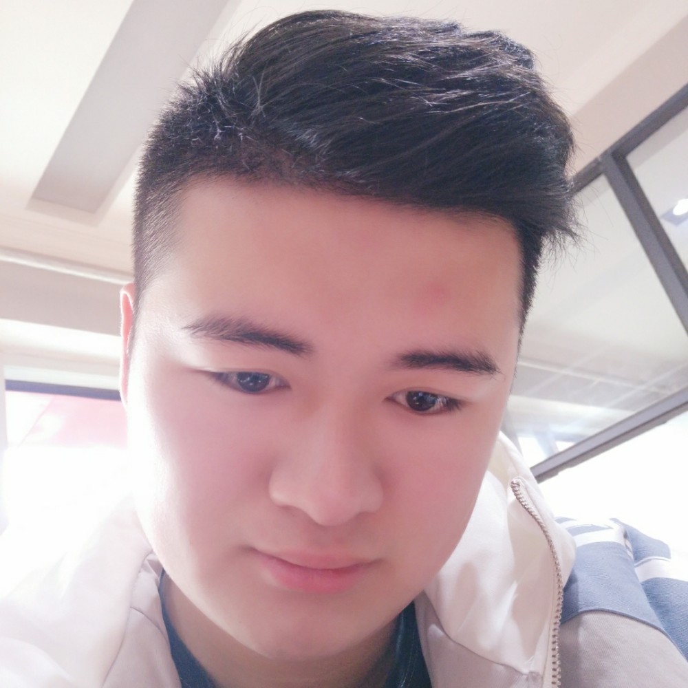 绿草愿英俊的照片