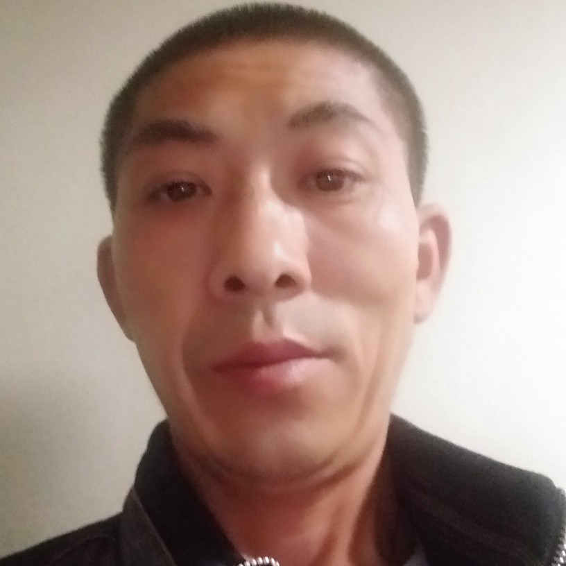 何心彦的照片