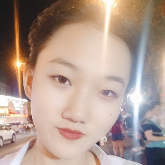鞋垫方典雅的照片