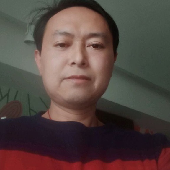 陌殇深拥和谐的照片